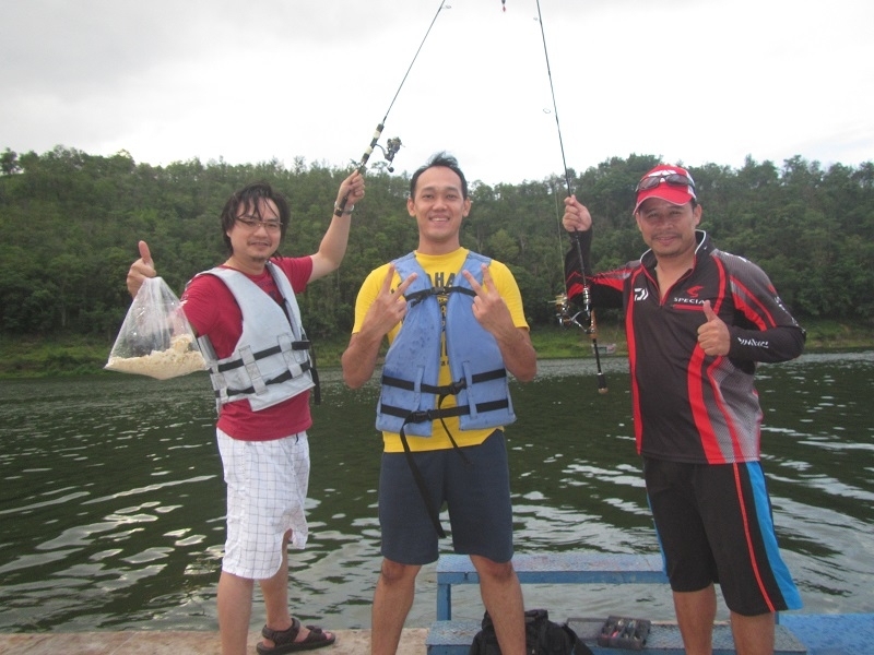 เมื่อสามหนุ่ม สามมุม สามสไตล์ มารวมตัวกันเมื่อไหร่ ผล แห้ว ครับ :laughing: :laughing: :laughing: