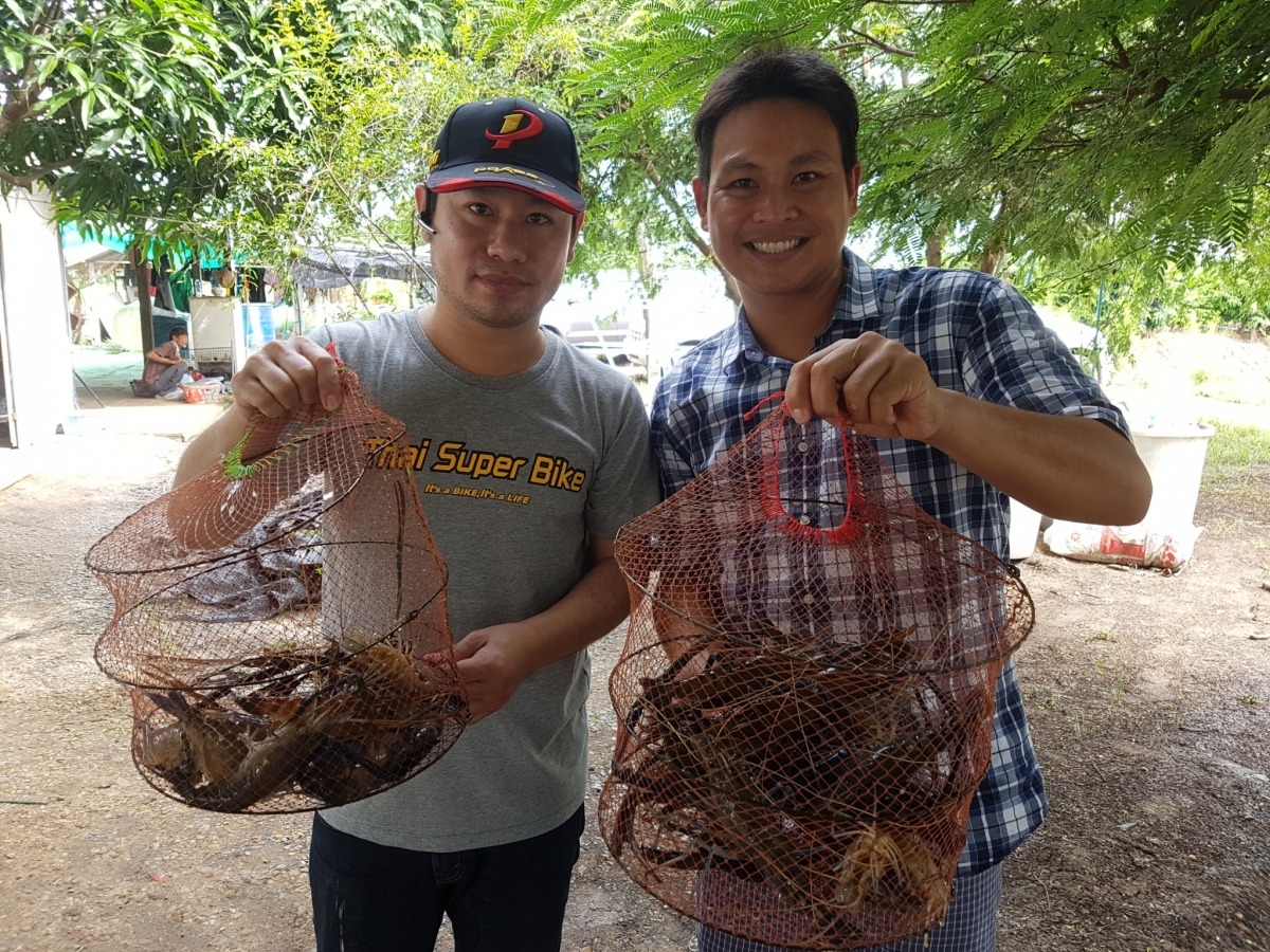 อันนี้ของน้องเอ็มและเพื่อนครับ ดูสีหน้าแต่ละคนสิครับ ขอบอกเลยว่า ฟินส์มาก
