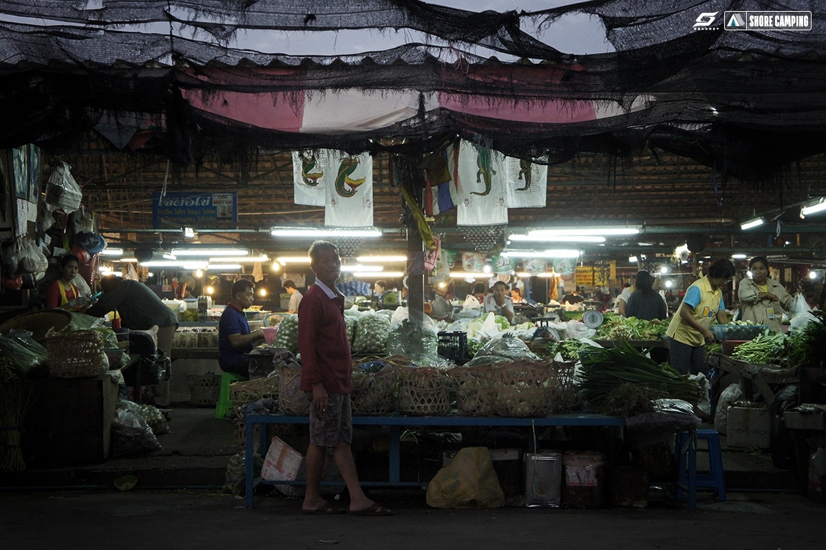  [center]

แปะภาพข้างบนไว้พลางๆแก้เหงาเพราะคงต้องรื้อรูปในเครื่องอย่าง งงๆครับ เซฟนู่นนี่นั่นไว้เย