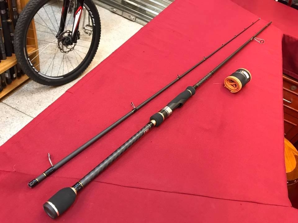 ตามหาคันตกหมึก 8.3 ฟุต ตามภาพครับน้าท่าใดเคยใช้หรือมีร้านไหนขายรบกวนชีเป้าผมที