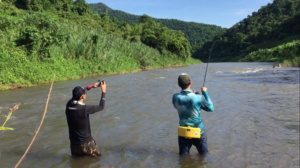 โดนกันเรื่อยๆครับระหว่างทาง