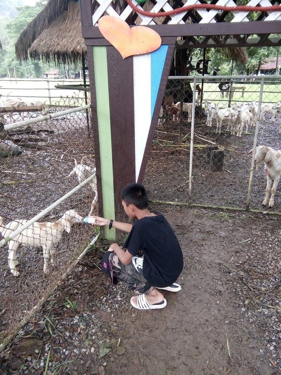 น้องคนกลาง ขอลองบ้างครับ