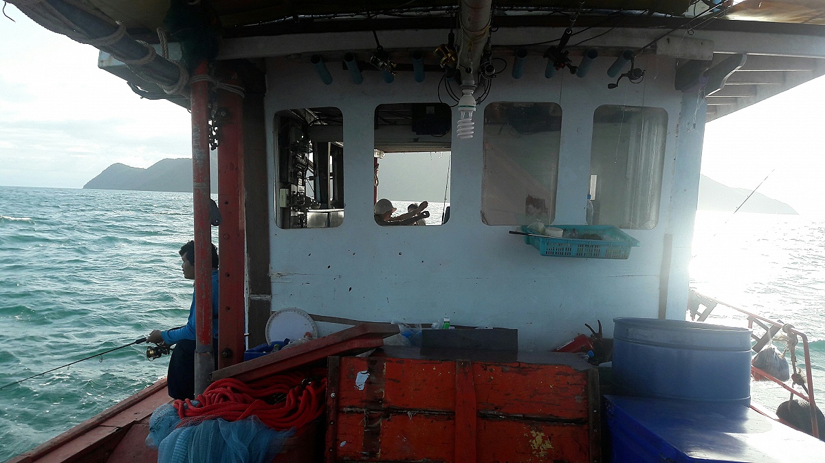 เช้าวันสุดท้าย มาอยู่ที่เกาะง่าม โดยที่เมื่อคืนต้องเข้าหลบลมโดยไม่สามารถออกไปไหนได้เลย :cry: