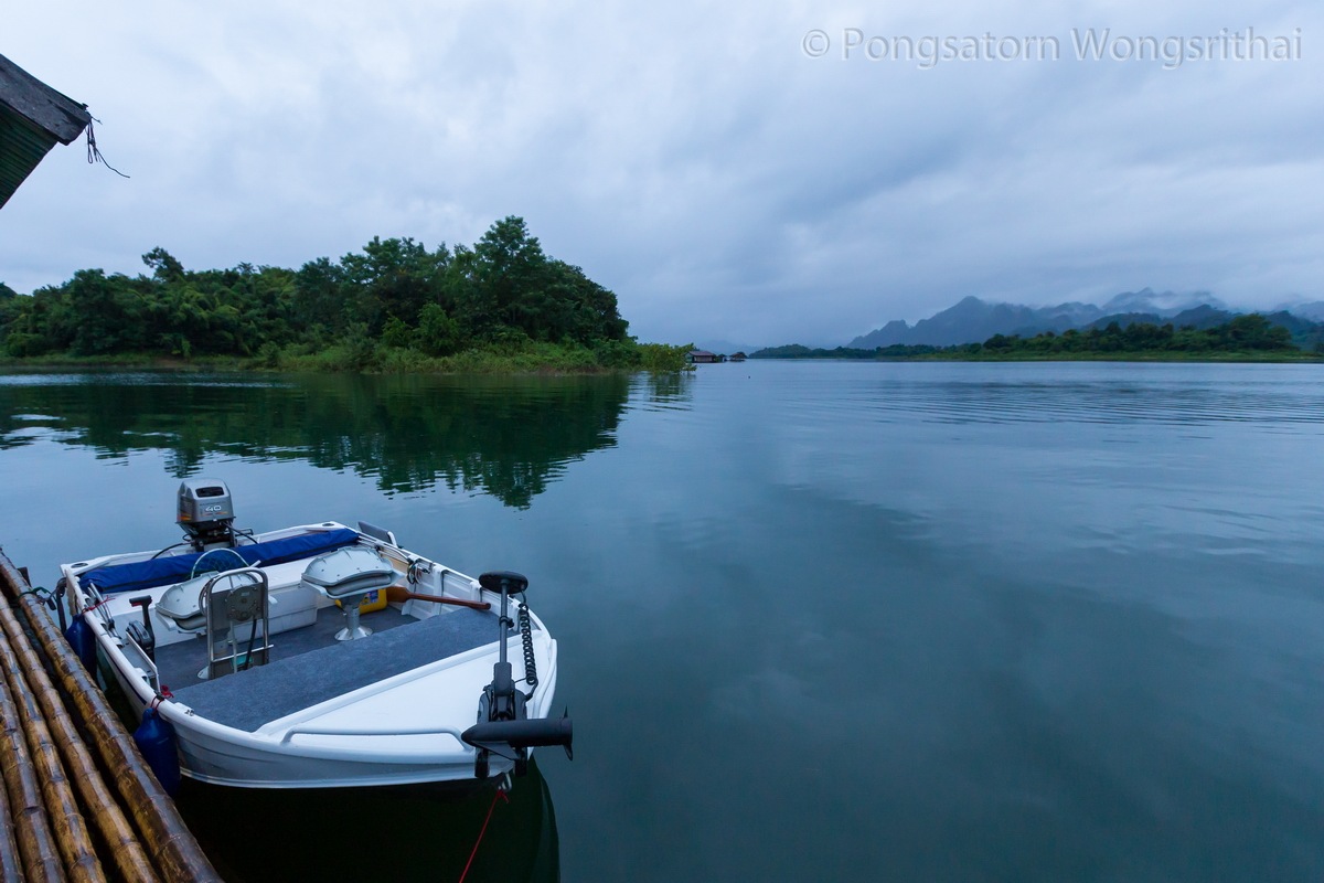 18.19 น. ขนของข้ามมาแพพัก เทสเครื่องเสร็จเรียบร้อย