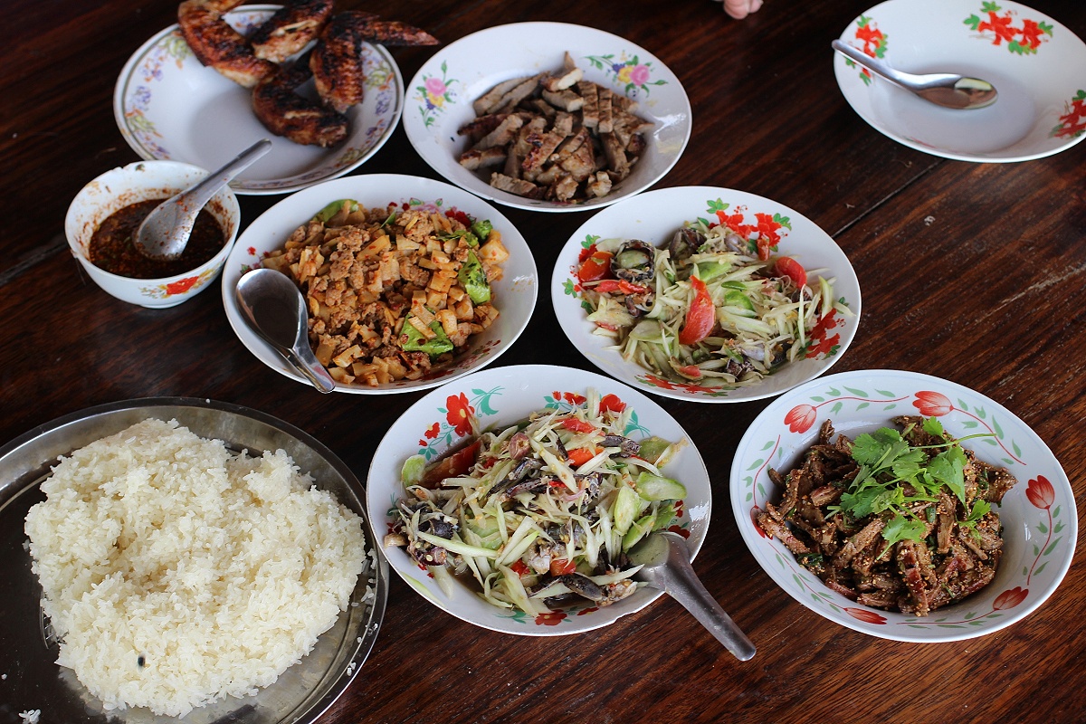  [center]ชุดใหญ่จัปายยยยยยย[/center]