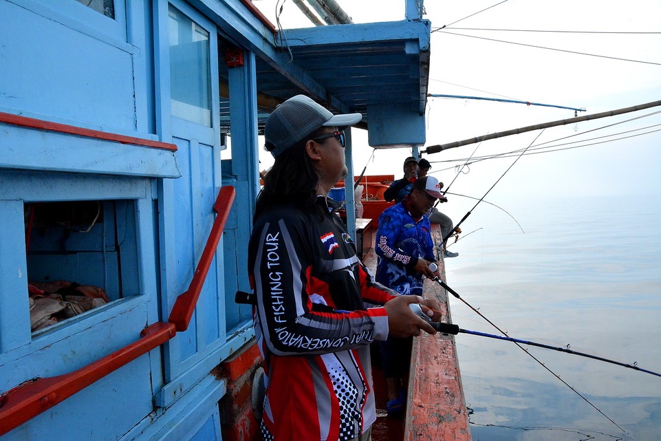  [q][center][b]

** บันเทิงกันรอบเรืออีกแล้ววว....หมายนี้

[/b][/center] [/q]