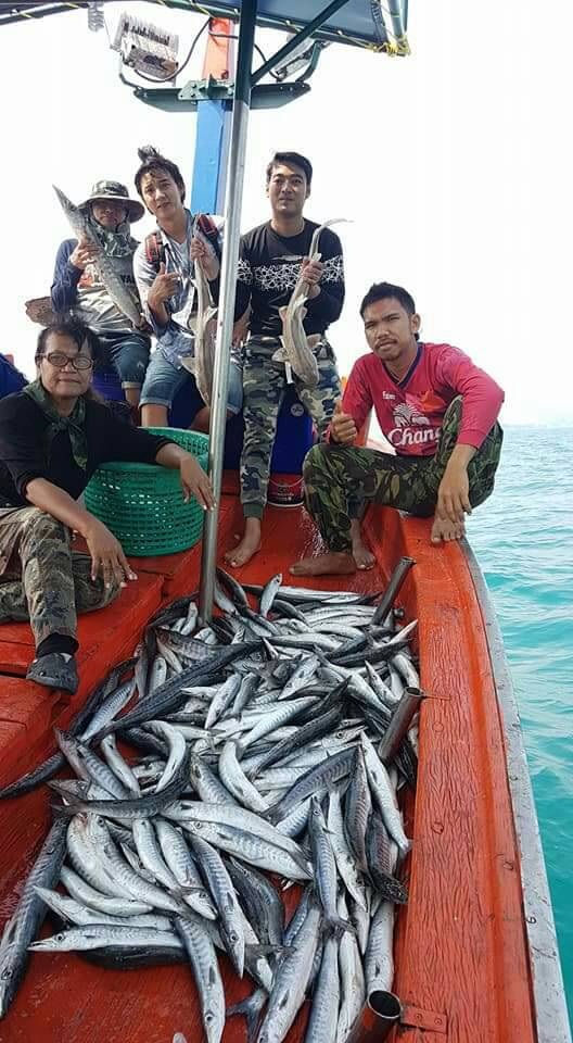 ขอบคุณทีมงานน้าหนุ่ยครับ ช่วยประเดิมเรือราบสามฤดูทริปสาม กับหมายเสม็ดบ้านเพ ยินดีต้อนรับทุกท่านครับ
