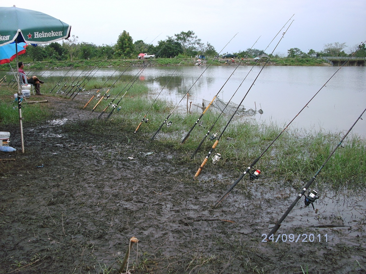 ดูพื้นด้านหน้าเรียกว่าย่ำตลอดเวลาทำงานเลย เละสุดๆ :blush: