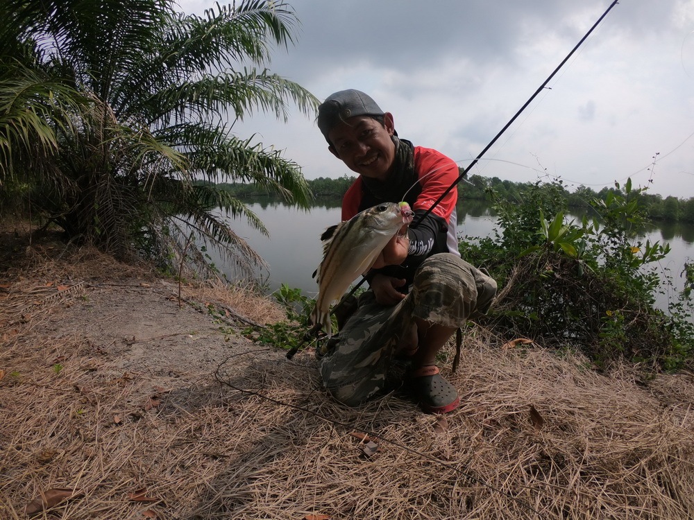 
ข้างตะเภา กับ Rapala rip stop 9  :cheer: :cheer: :cheer: :cheer: :cheer: