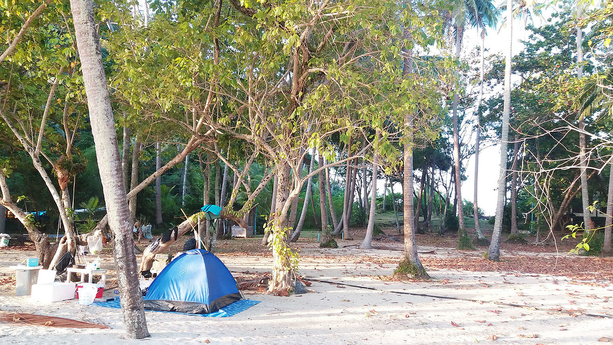 เตรียมที่พักและบรรยากาศบนเกาะระยั้งนอกครับ