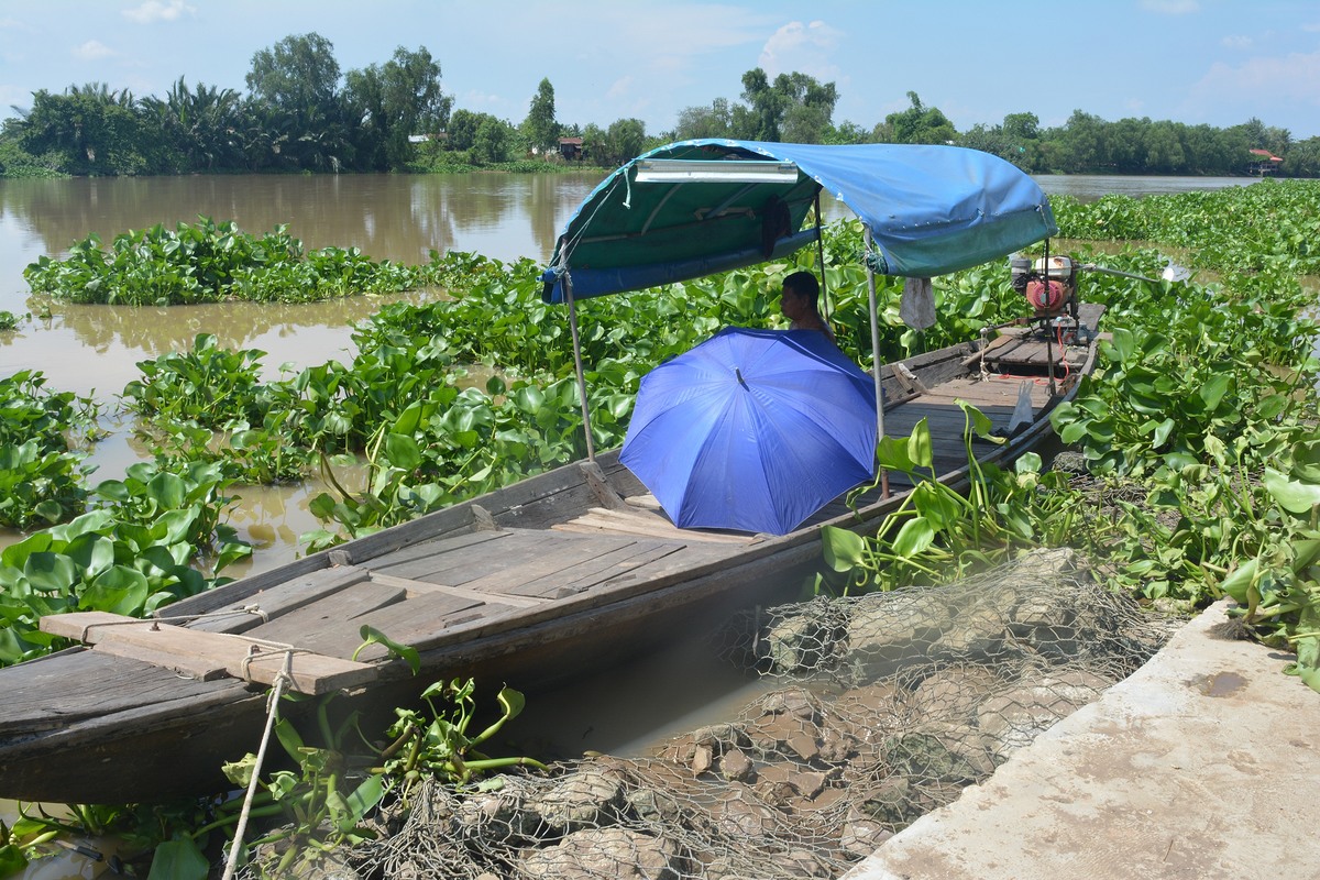 นี้ครับเรือผมครับ...เช้าเขามาจ้าวของมาจอดไวให้