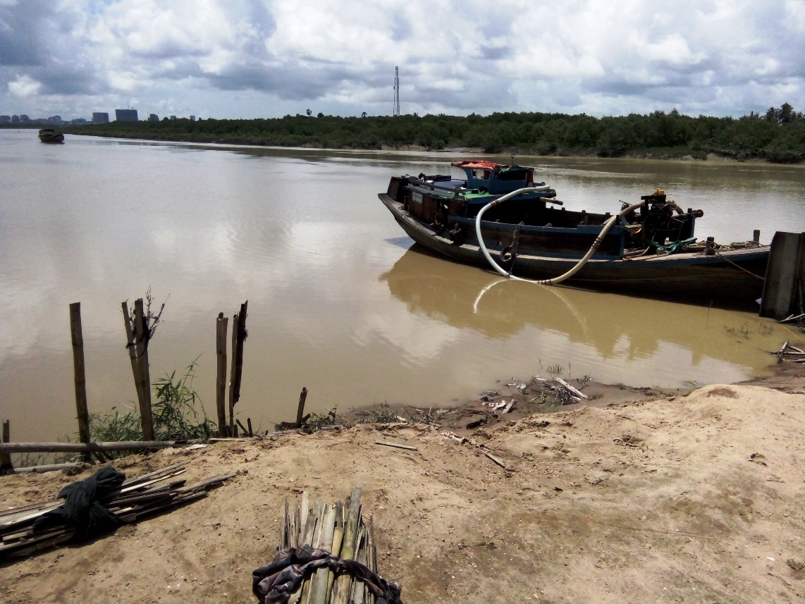 พยายาม เปลี่ยนหมาย ไปท่าเรือ ข้ามฟาก ก็ไปเจอเอา น้ำลง 555 ชีวิต