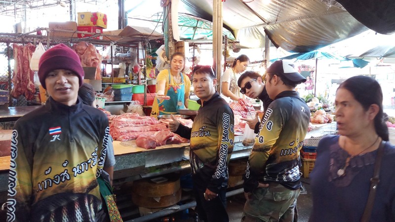 ยังพอมีบ้างร้านที่ยังเหลืออยู่ท้ายๆตลาดเก่า