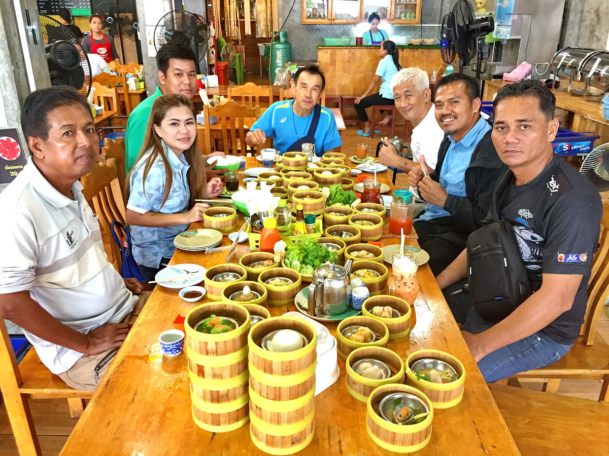 ่ต้องขอขอบคุณพี่ ๆ ทุกคนสำหรับกิจกรรมตกปลาในครั้งนี้ หากพูดจาไม่สุภาพ ทำกิริยาไม่สุภาพ และไม่ได้ถ่าย