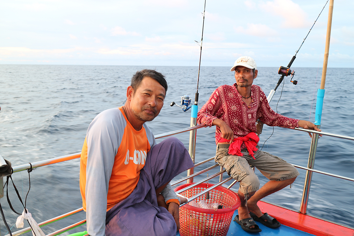 พี่ปื๊ด เจ้าของเรือพรพรหมวัฒนา แห่งบ้านน้ำเค็ม