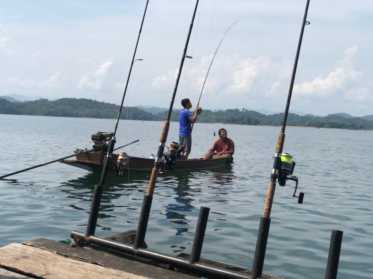 น้องพี่โต้งมาพอดีเลยครับ เลยเอาเรือใหญ่ออกตามเลยตัวนี้