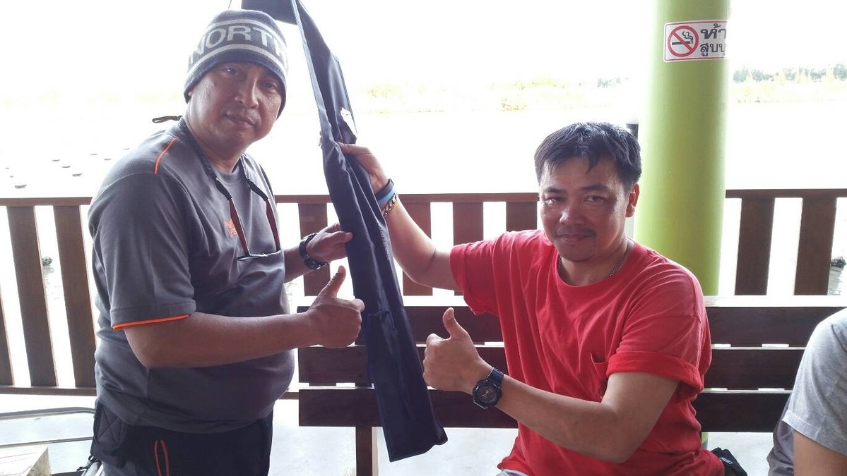 พี่กี้ได้รับรางวัลพิเศษพี่ตุ้ยครับ กติกา ลับ ลวง พลาง จากพี่ชัย