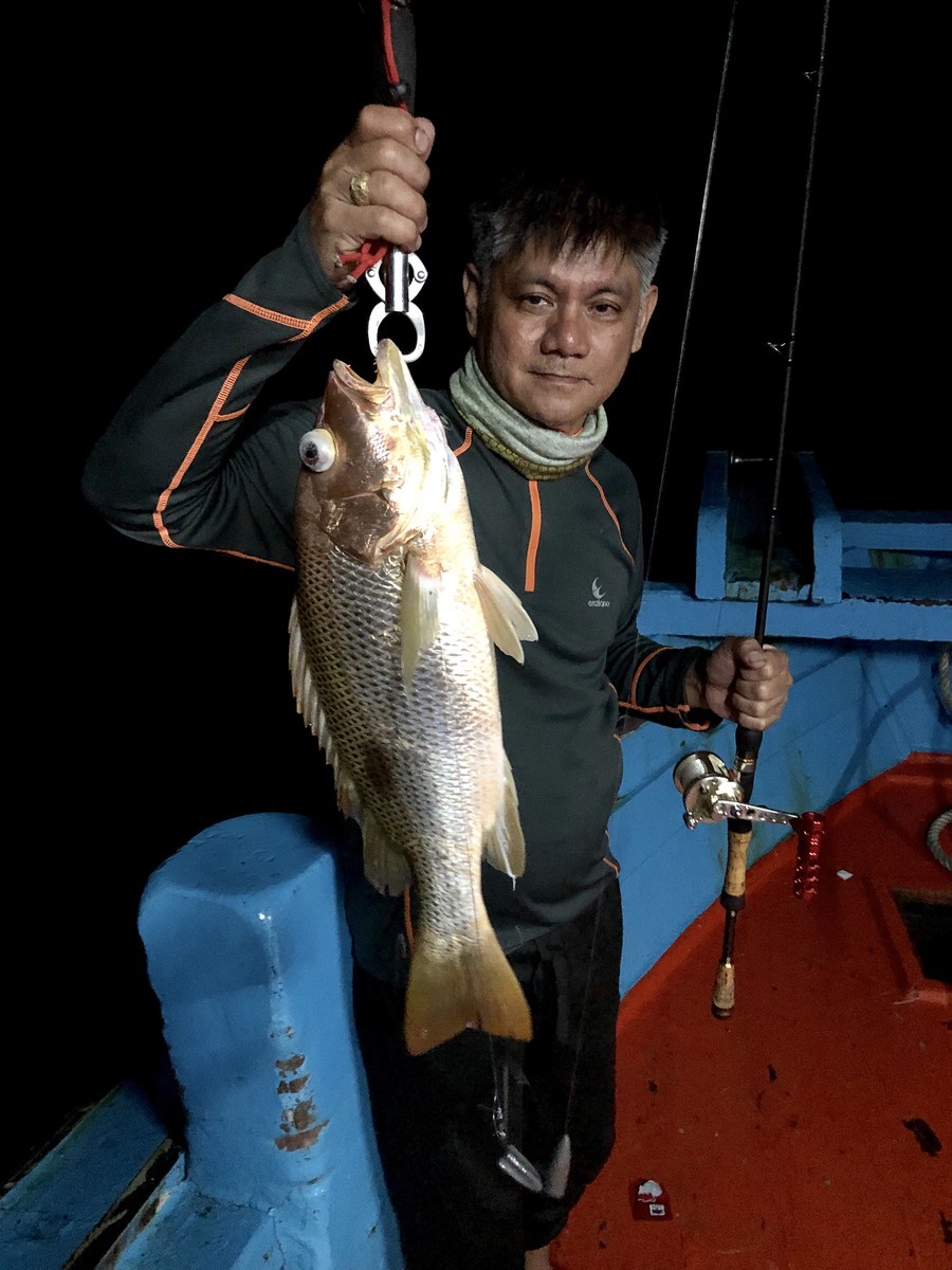 พี่หมู บางบัวทอง ก็งัดอังเกยตัวตึงๆมือ ขึ้นมาเรื่อยๆ :cheer: :cheer: :cheer: