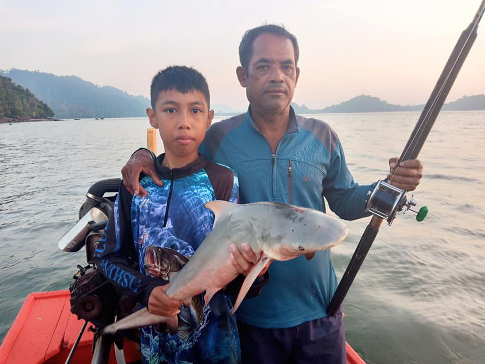 ทริปตกปลาชายฝั่งทะเลอันดามัน บ้านแหลมนาว จังหวัดระนอง