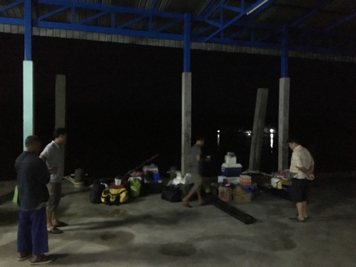 เอาถึงแล้วขนของลงได้ 