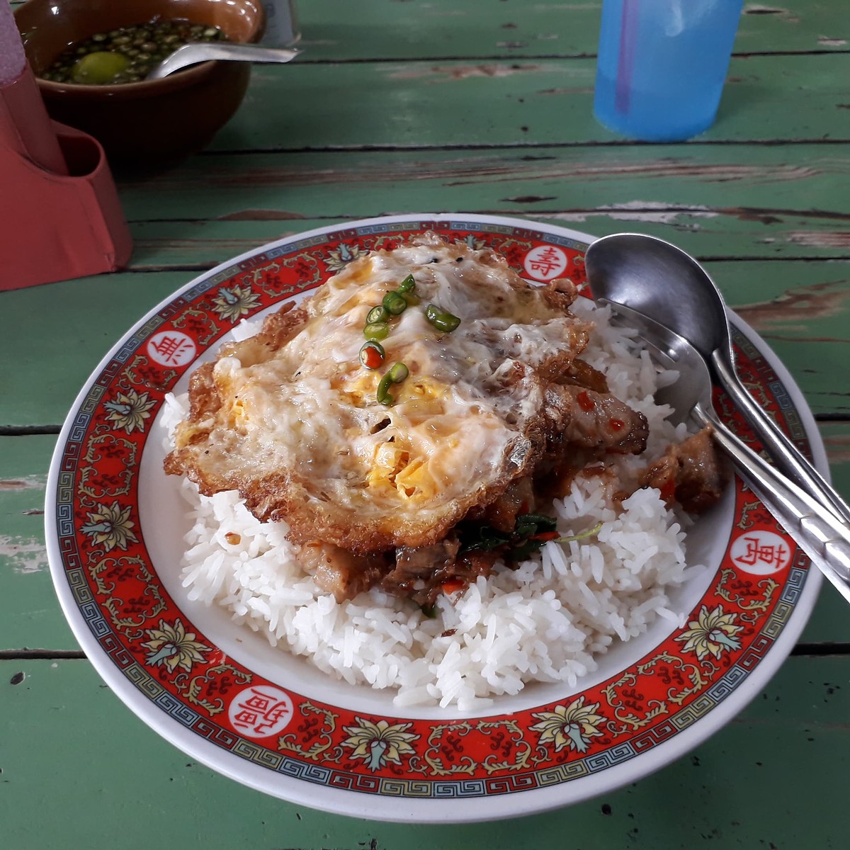 สักพักดูสถานะการ น้ำลงยังไม่สุด เล