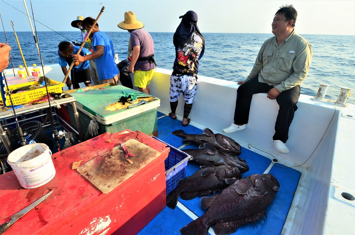 ที่ท้ายเรือ POLARIS ONE :smile: