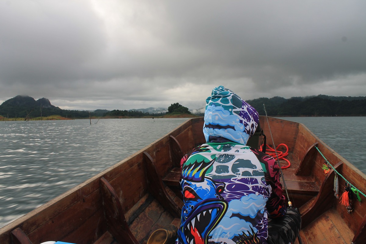 นั่งเรือชมบรรยากาศแค่นี้ก็มีความสุข :love: