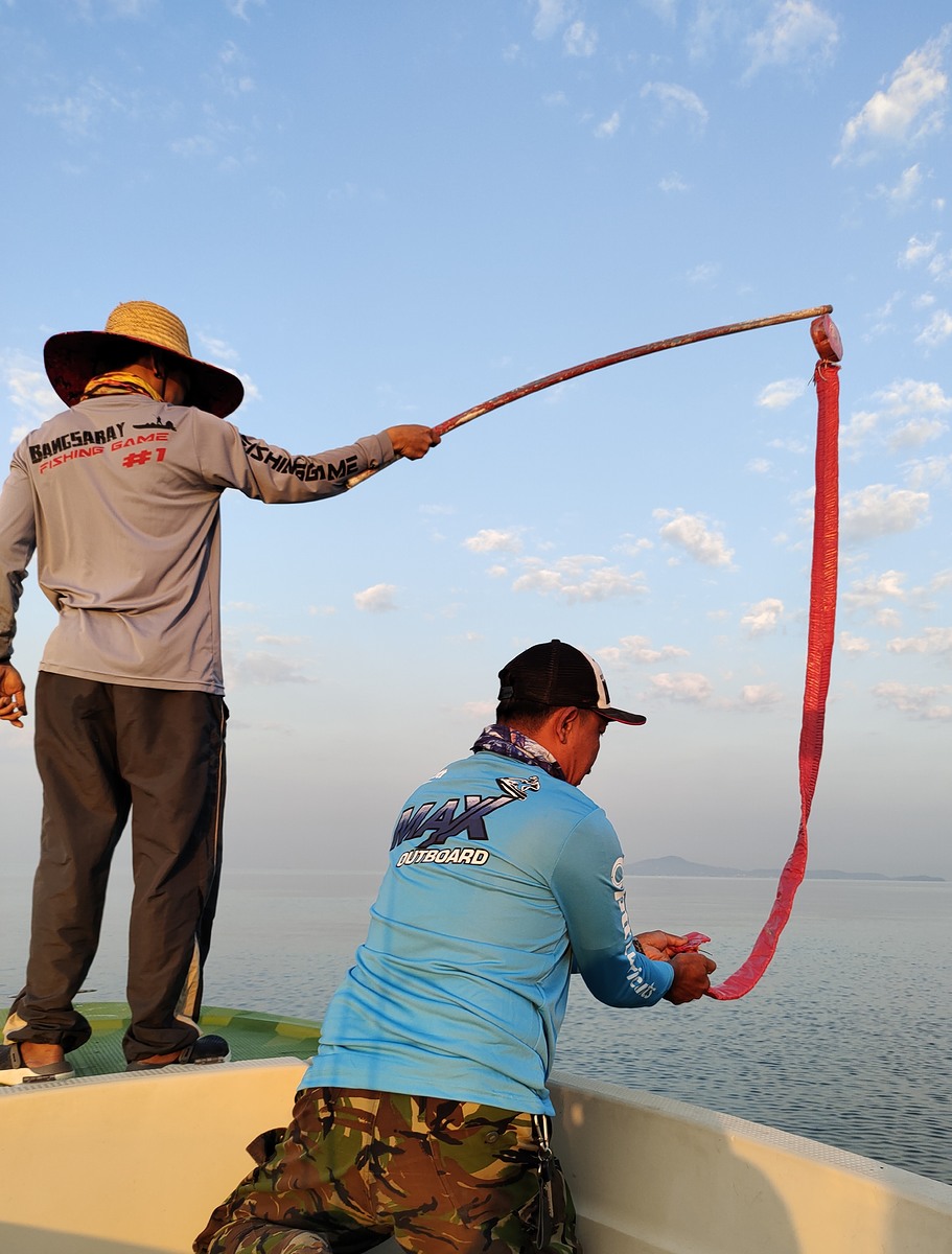 ก่อนออกเรือก็จัดสักชุดครับ
เผื่อความเป็นสิริมงคล  :grin: