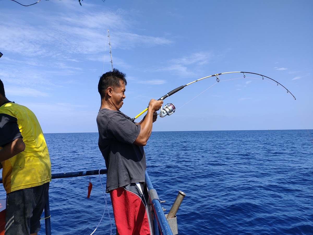  [b]เดินงนไปดูท้ายเรือ น้าเร็จอัดอะไ