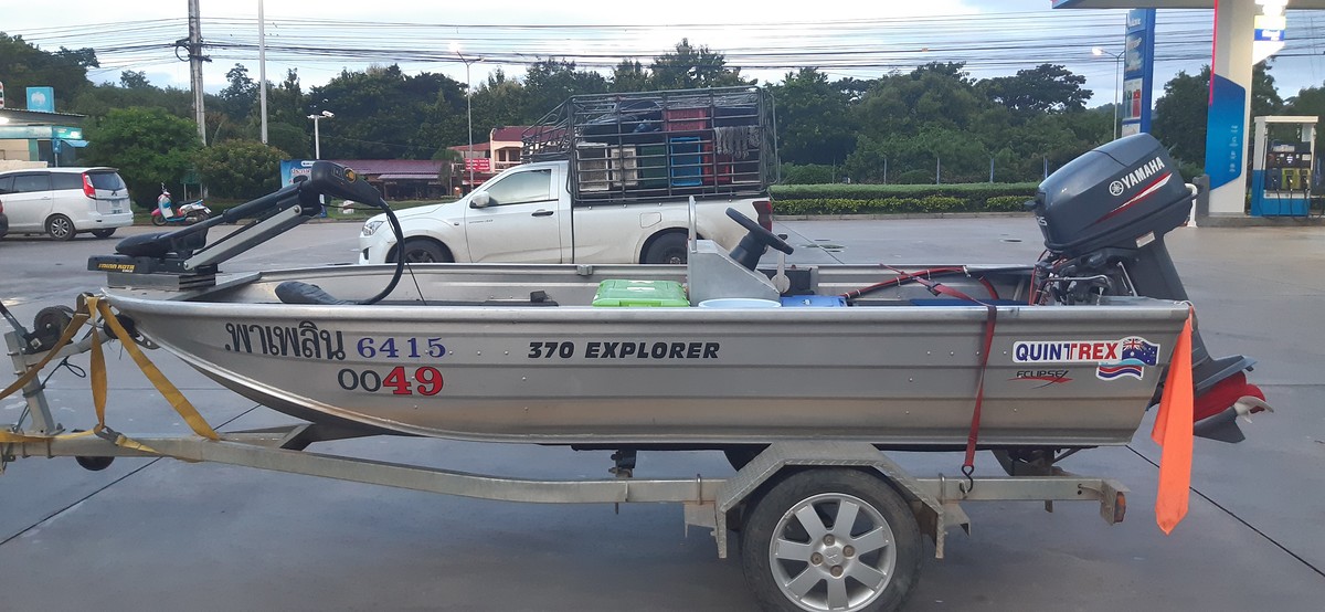 Quintrex370 , yamaha 25 hp, minn kota 46lb คับ คลื่นไม่เยอะพอไหว คับ