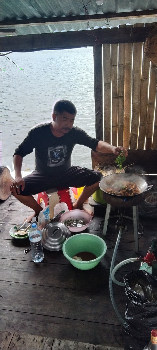 ช่วงบ่ายๆเริ่มหิว ก็ต้องจัดสิครับ 