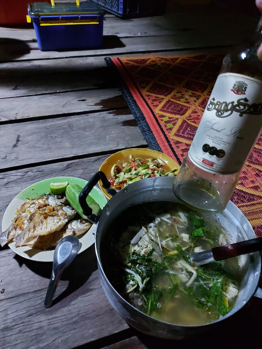 ก่อนกินข้าวครับ หมดพอดี จัดเต็มที่