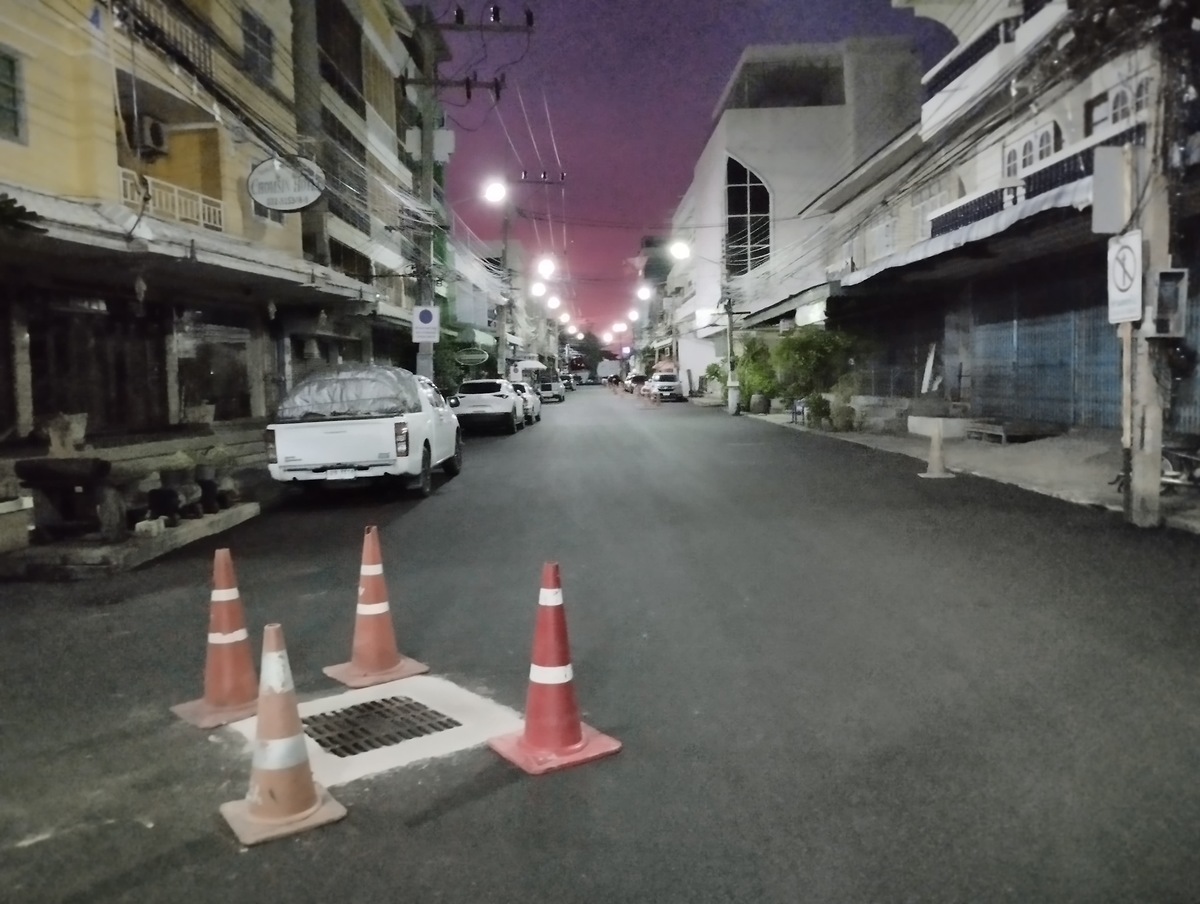 เดินไปเรื่อยๆครับ เช้าแล้วไม่มีอัน