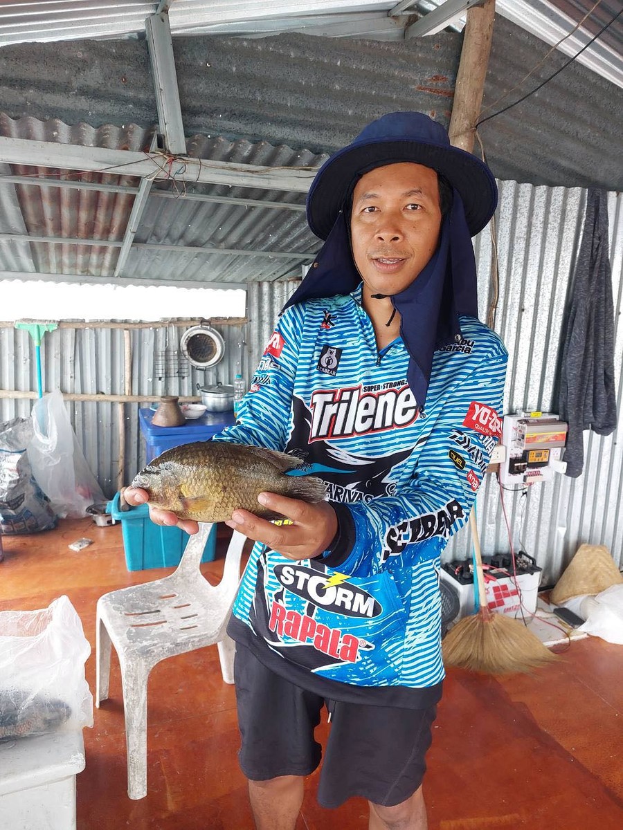  [b]คุยกันพักใหญ่ครับคิดถึงกันมาก โท
