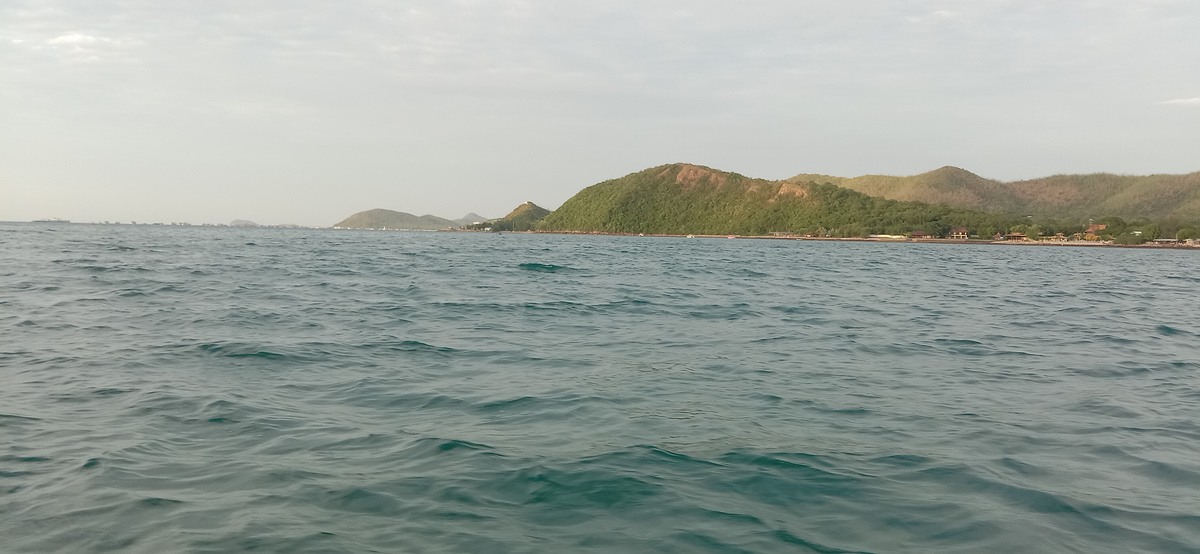 บรรยากาศหมายไม่ไกลมากครับนั่งเรือออกมา 10-15 นาทีครับ :love: :love: :love: