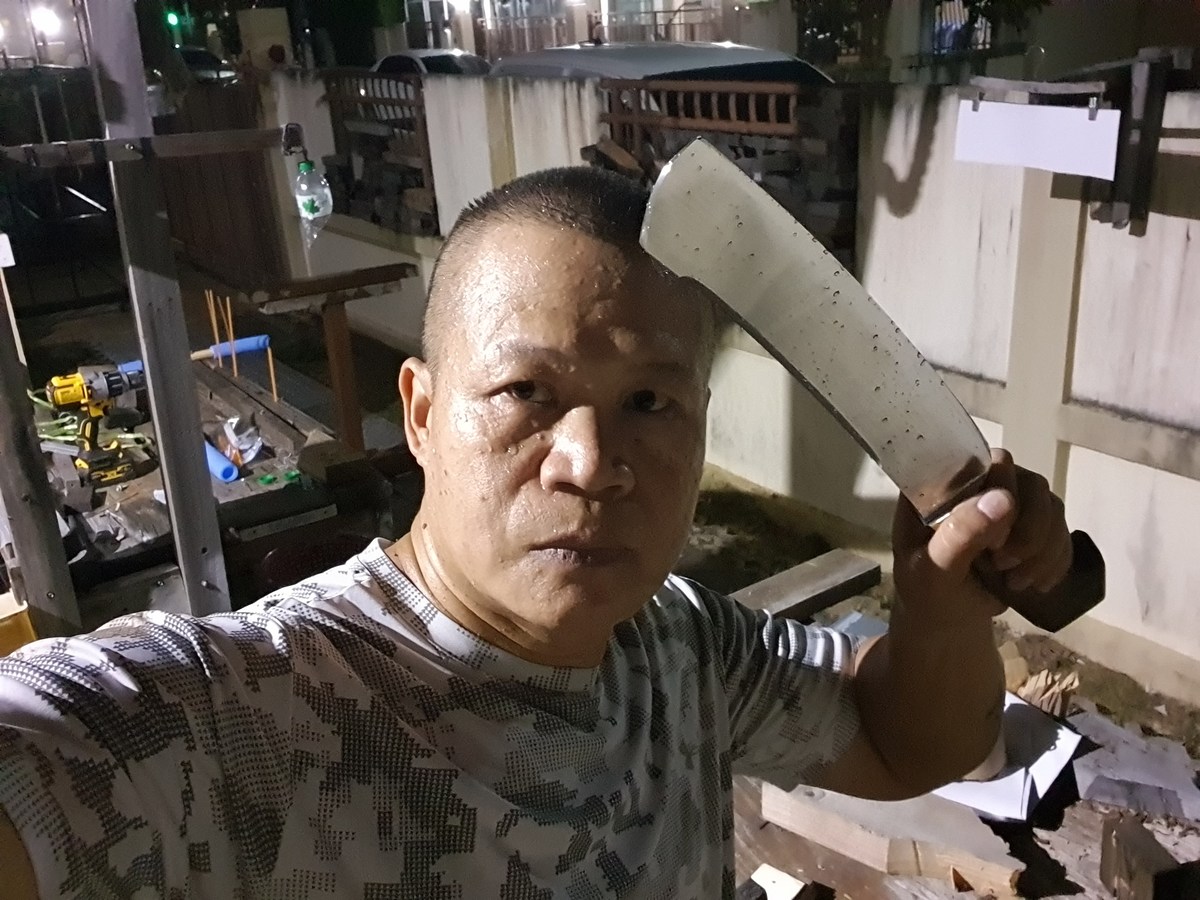  [b]ลาวันนี้ด้วยภาพนี้ครับ.[/b] [i]พรุ่งนี