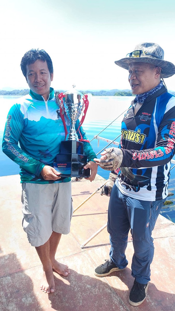  [b]ยินดีด้วยนะครับน้าหมูยินดีด้วยคร