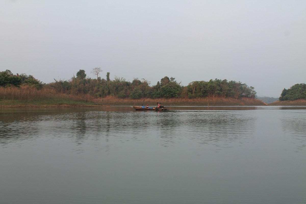 นั่งเรือแยกย้ายกันไป ช่อนยังไม่ดีหากระสูบกันดีกว่าพี่ :grin: :cheer: