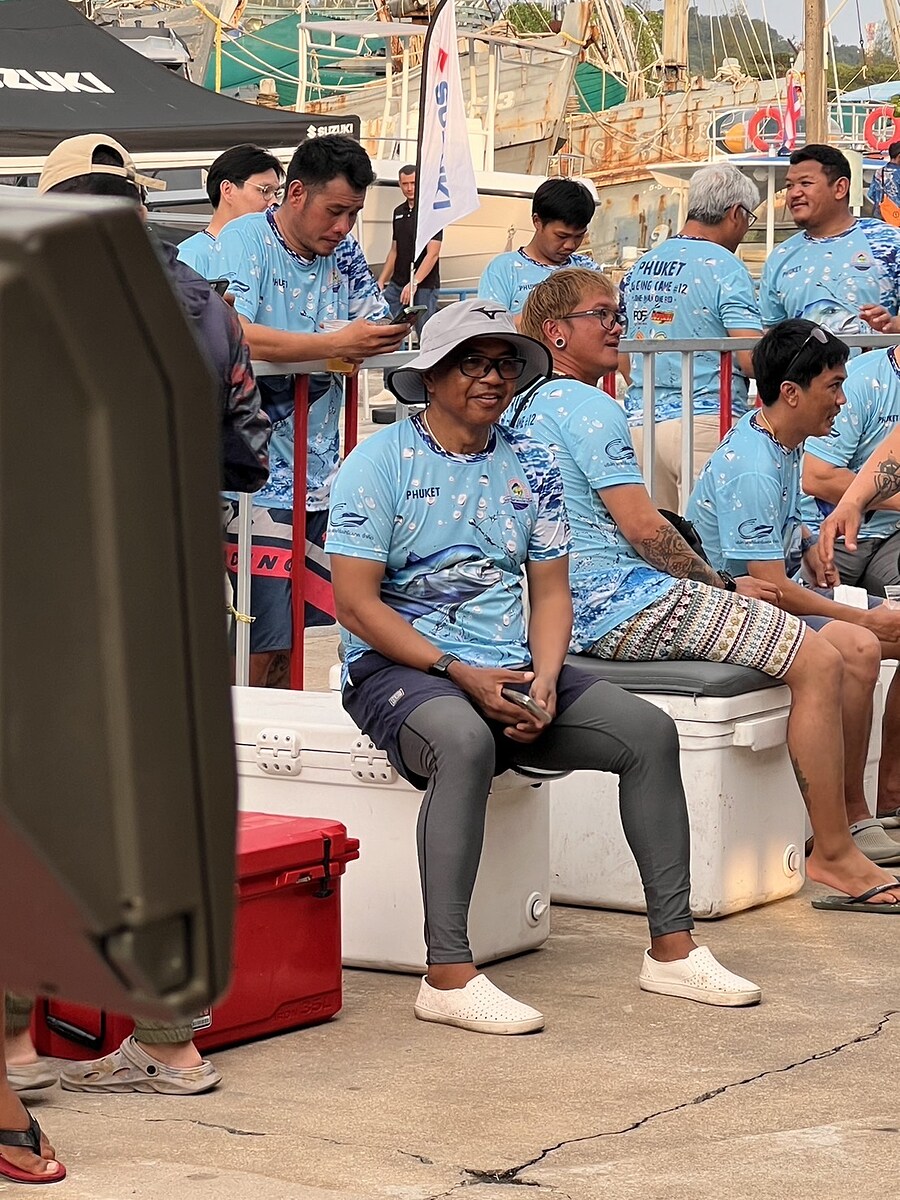 ดังนั้นกติกาข้อนี้ผมจึงสงวนสิทธิ์ ไม่เอาปลาส่งเข้าประกวด เพราะถ้ากติกาข้อต่อไปเป็นปลาแข้งไก่อีก ผมจะ