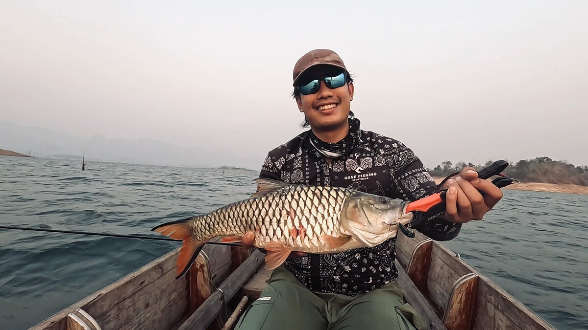 ปลากระสูบไซส์ ราวๆ 2 KG ตึงมือจัดเลยครับตัวนี้