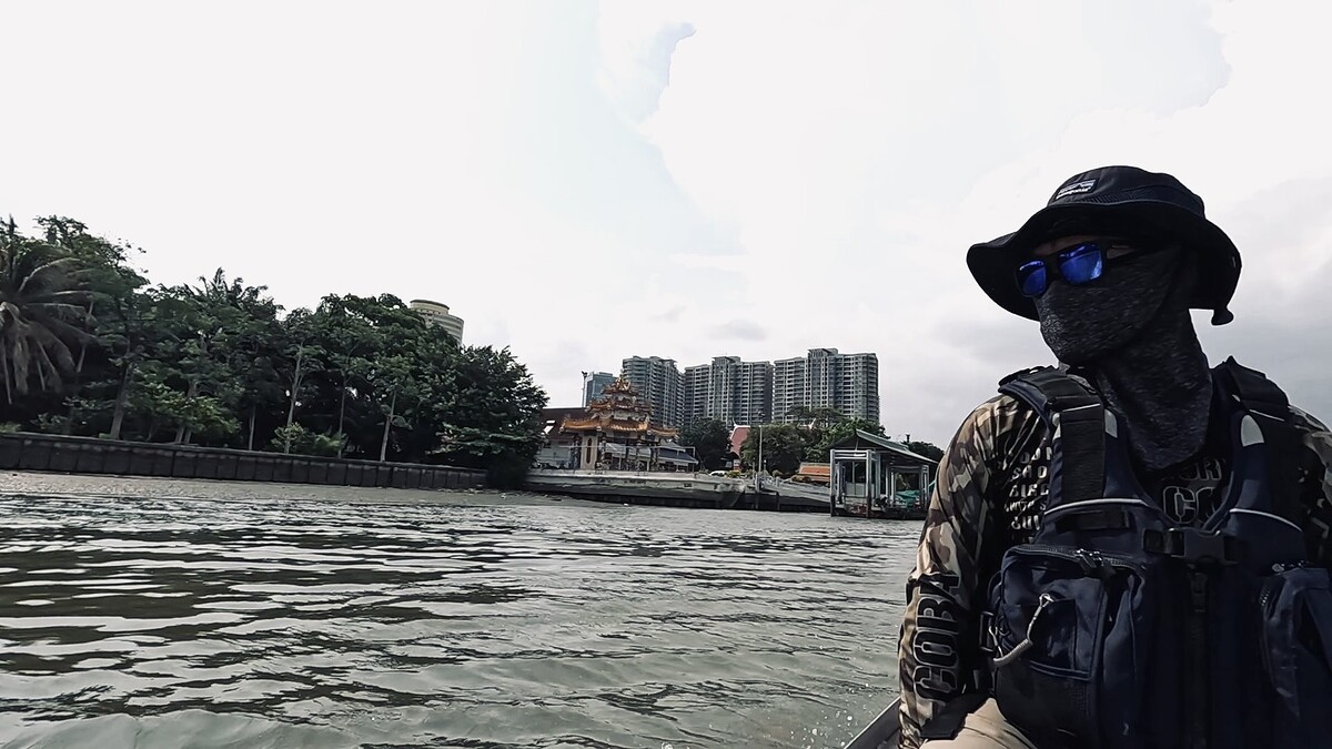 คุณพ่อวันนี้อัดปลาจุใจไปเลย นับๆดูแล้วของแกน่าจะเกิน 10 ตัวไปเรียบร้อย 
แถมเจอไซส์โลไปหลายตัวซะด้วย