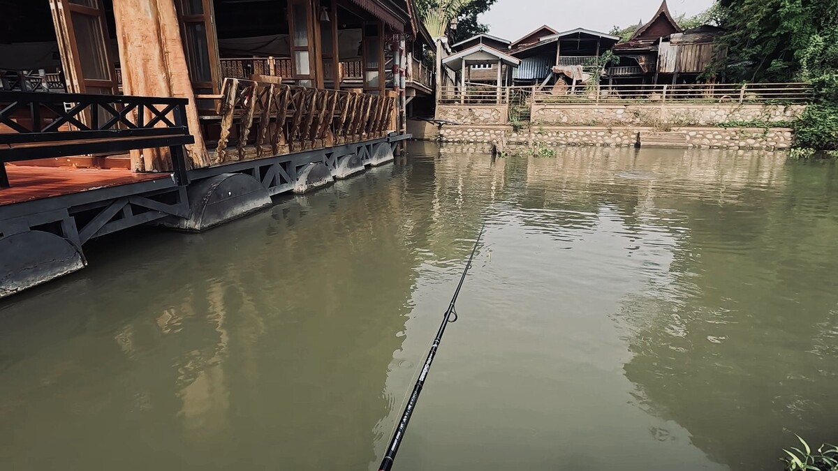 ย้ายมาหมายนี้ครับ เป็นโป๊ะเหล็ก ที�