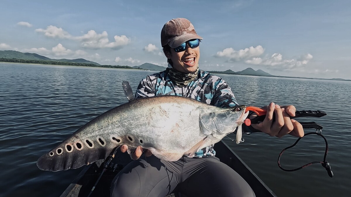 ผมเฮลั่นด้วยความดีใจ มันใช้เวลายาวนานถึง 4 ปี ในการหาปลากรายตัวที่ 2 ของชีวิต 
ปลาตัวนี้ช่วยปลดล็อค