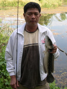 ชื่อในWeb: MENG BG
ชื่อจริง สายัณห์ วันทาศิลป์
ชื่อเล่น เม้ง
อาชีพ: ทำธุรกิจส่วนตัว
ชอบตกปลาตามธ