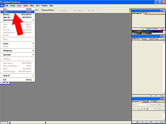     ขั้นแรก เปิดโปรแกรมขึ้นมา คลิกที่ File ---> เลือก Open หรือ กด Ctrl+O เพื่อเปิดรูปภาพที่ต้องการล