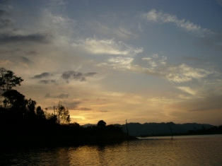 ขอแจมสักสามรูปครับ แพตาเหน่งเหมือน