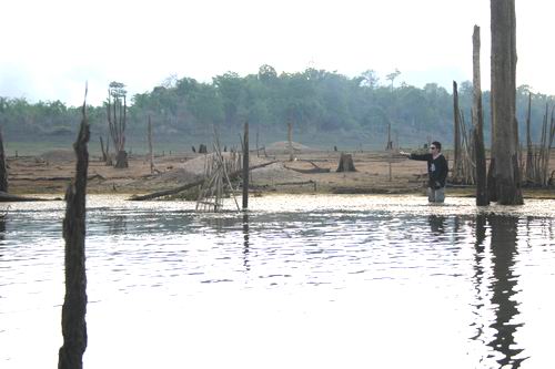 วันรุ่งขึ้น เรามีเรือเพิ่มมาอีกลำ น้าหมูดุด ออกไปกับ ไต๋น้อย  น้าตึกเขียว กับน้าโอ๋ ออกไปกับไต๋อ๊อต 