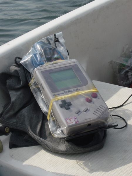 นี้เลยเจ้าตัวที่ทำให้เกิดทริฟนี้ sounder gameboy รุ่นใหม่ล่าสุดอยากจะพิสูจน์ว่าทำงานได้จริงรึเปล่า..