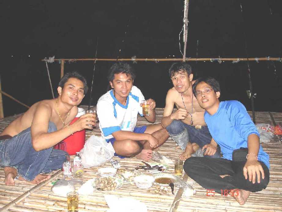 ทริปการเลี้ยงส่ง นาย เอฟ ที่แพพี่หมาย
