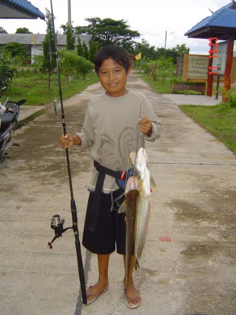 ตกปลาเค้าด้วย RAPALA2